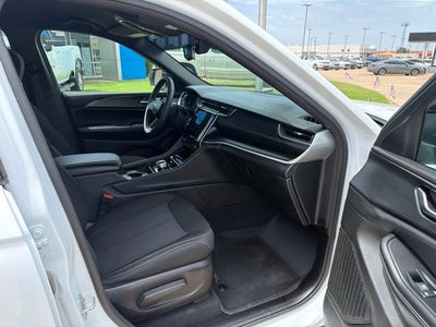 2024 Jeep Grand Cherokee L Laredo