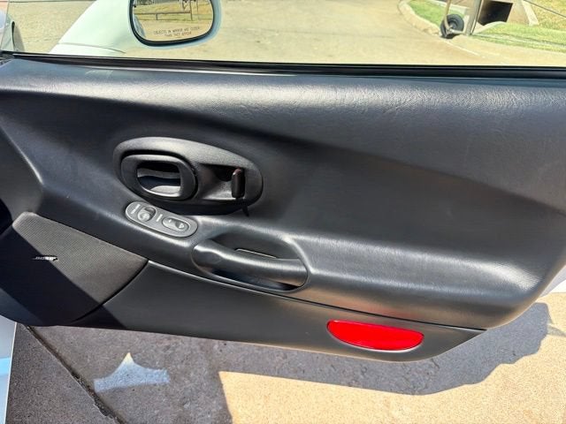 2003 Chevrolet Corvette Base