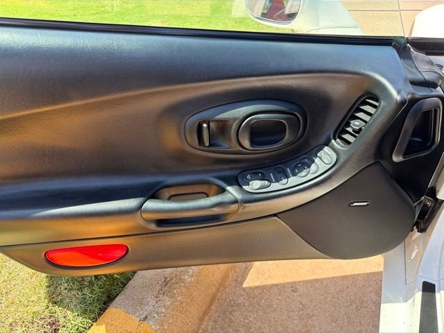 2003 Chevrolet Corvette Base