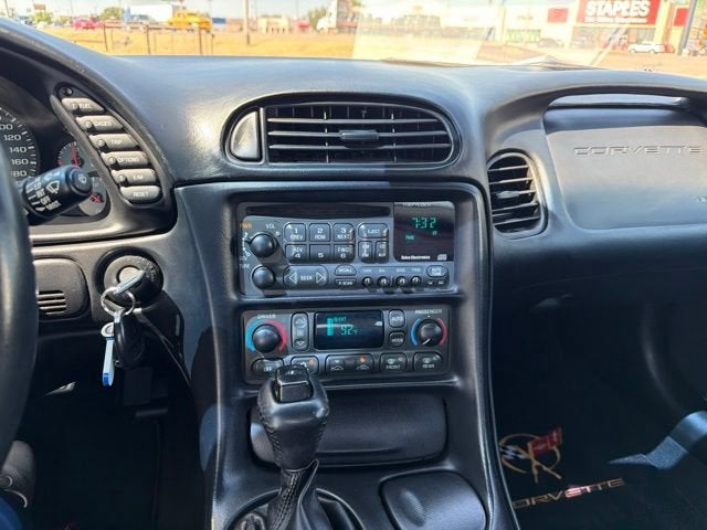 2003 Chevrolet Corvette Base