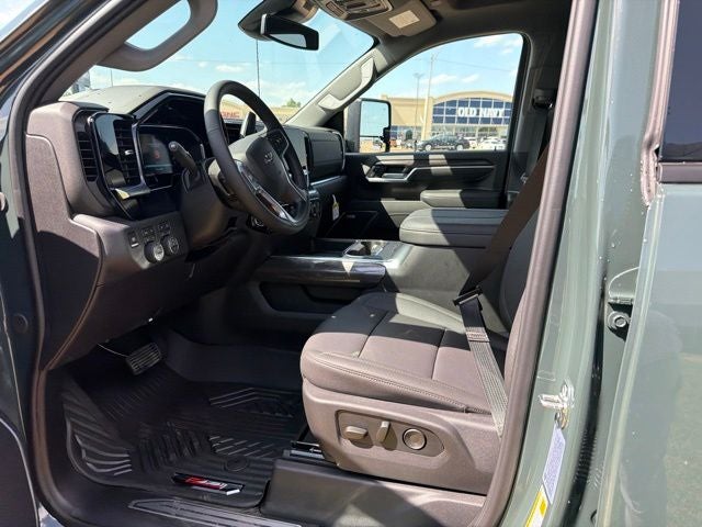 2026 Chevrolet Silverado 2500 HD LTZ - Photo 17