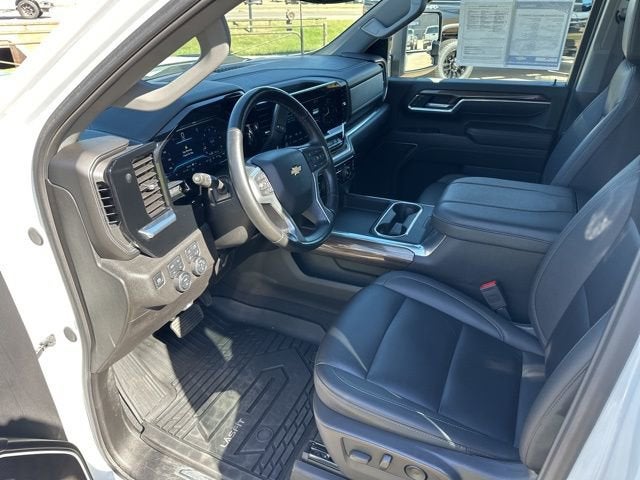 2025 Chevrolet Silverado 3500 HD LT DRW