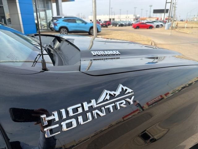 2022 Chevrolet Silverado 1500 High Country