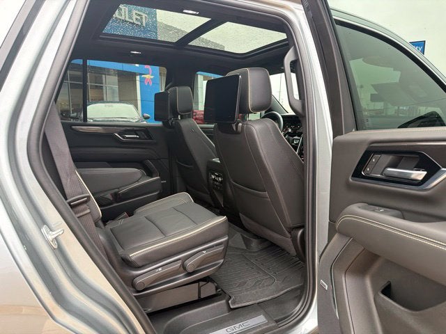 2025 GMC Yukon Elevation