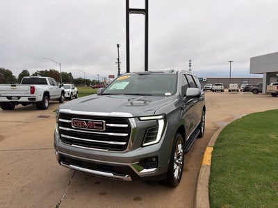 2025 GMC Yukon Elevation