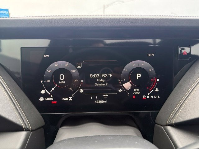 2025 GMC Yukon Elevation