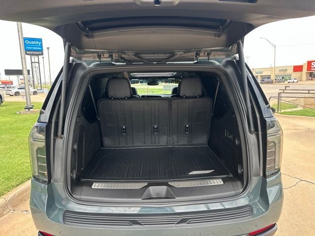 2025 Chevrolet Suburban Z71