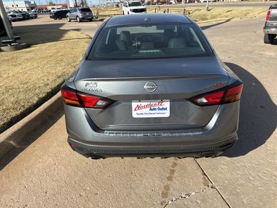 2023 Nissan Altima 2.5 SR