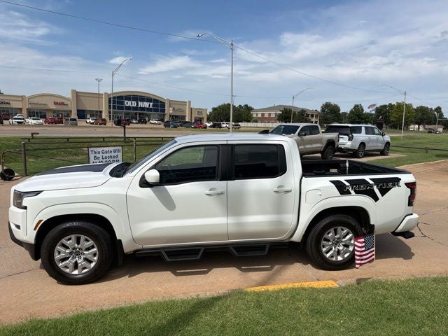 2023 Nissan Frontier SV