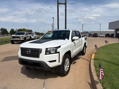 2023 Nissan Frontier SV