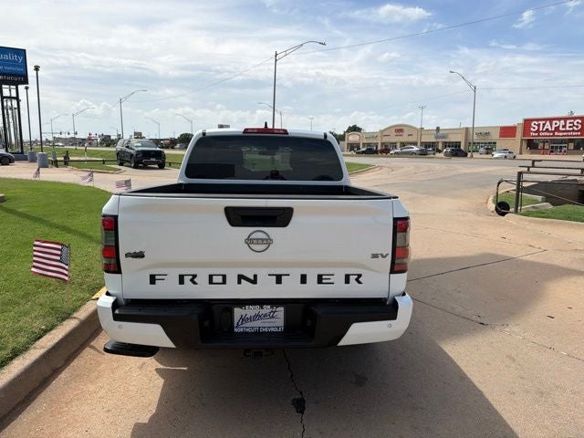 2023 Nissan Frontier SV