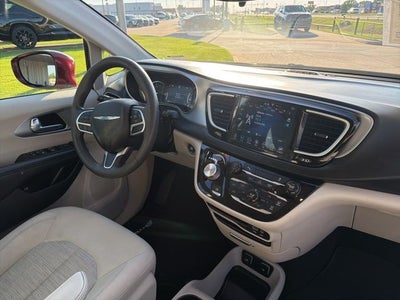 2018 Chrysler Pacifica Hybrid Touring Plus