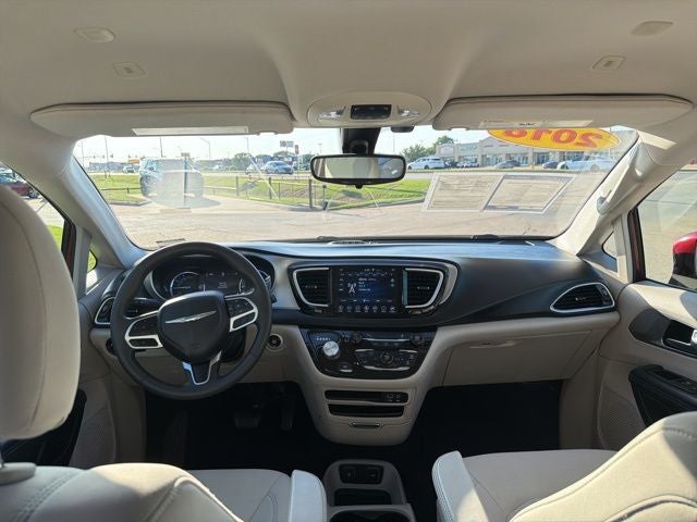 2018 Chrysler Pacifica Hybrid Touring Plus