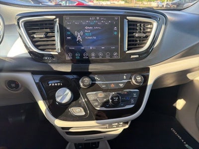 2018 Chrysler Pacifica Hybrid Touring Plus