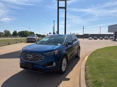 2022 Ford Edge Titanium