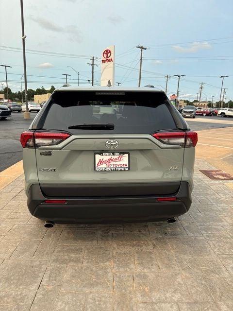 2020 Toyota RAV4 XLE