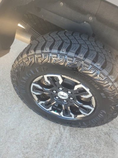 2023 Chevrolet Silverado 1500 ZR2