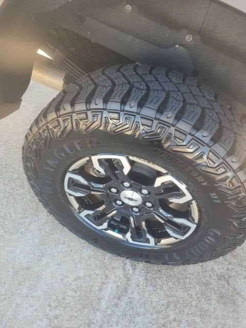 2023 Chevrolet Silverado 1500 ZR2