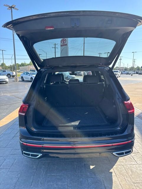 2024 Volkswagen Tiguan SEL R-Line