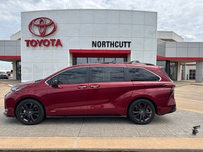 2021 Toyota Sienna XSE