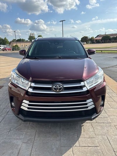2019 Toyota Highlander SE