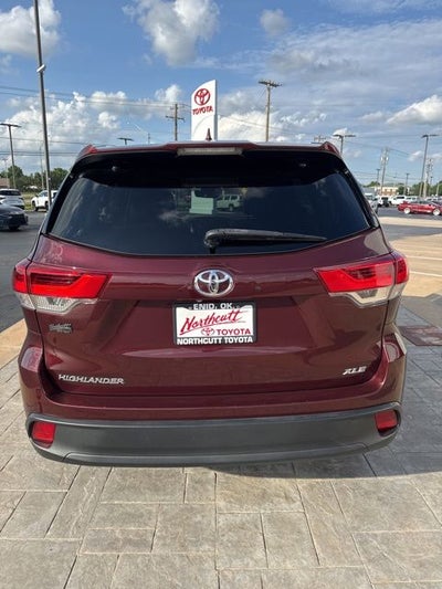 2019 Toyota Highlander SE