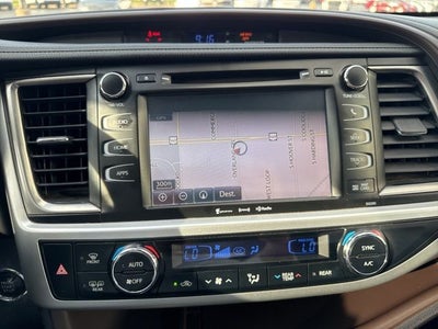 2019 Toyota Highlander SE
