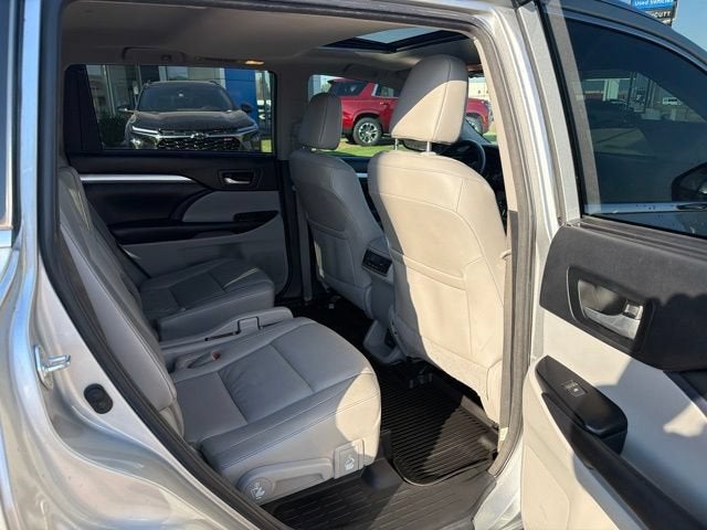 2018 Toyota Highlander SE