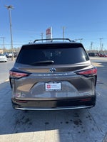 2023 Toyota Sienna Limited