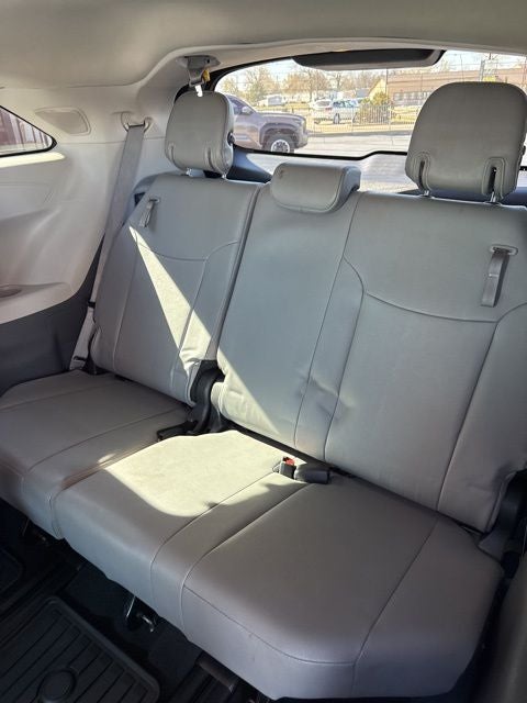2023 Toyota Sienna Limited