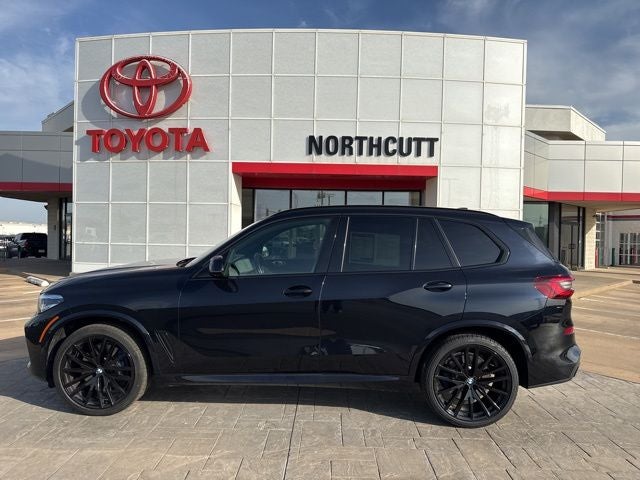 2022 BMW X5 M50i