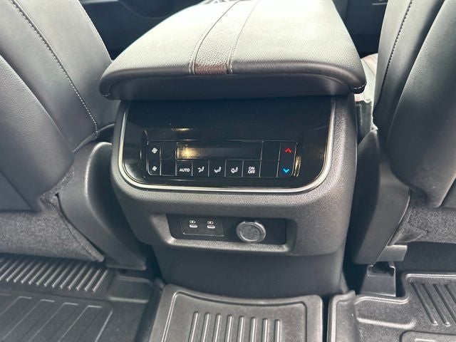 2025 Nissan Armada SL