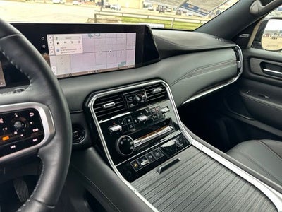 2025 Nissan Armada SL