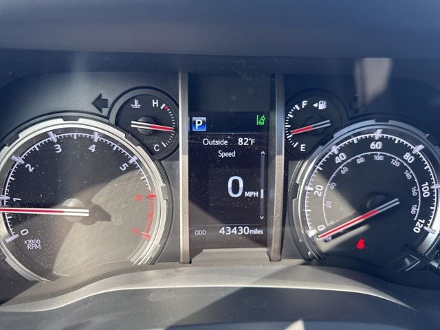 2024 Toyota 4Runner TRD Off Road