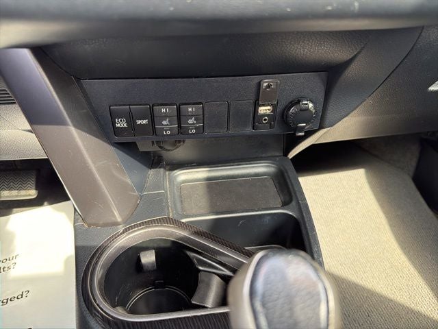 2018 Toyota RAV4 SE