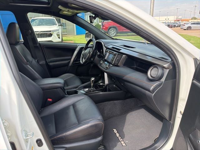 2018 Toyota RAV4 SE