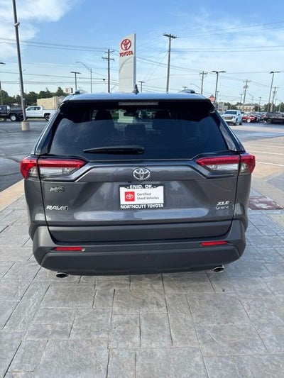 2025 Toyota RAV4 Hybrid XLE