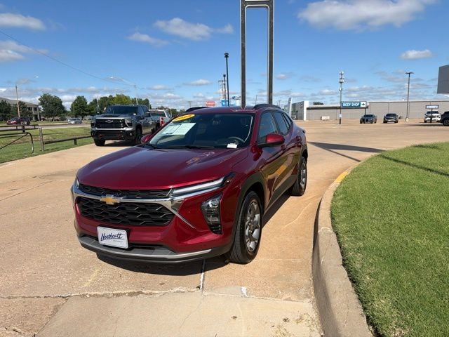 2025 Chevrolet Trax LT