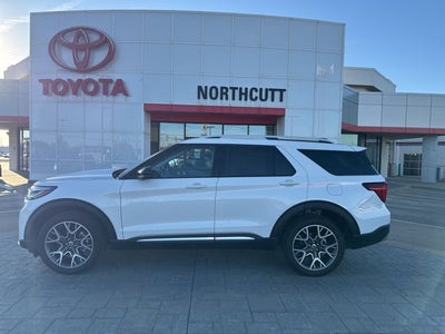 2025 Ford Explorer Platinum