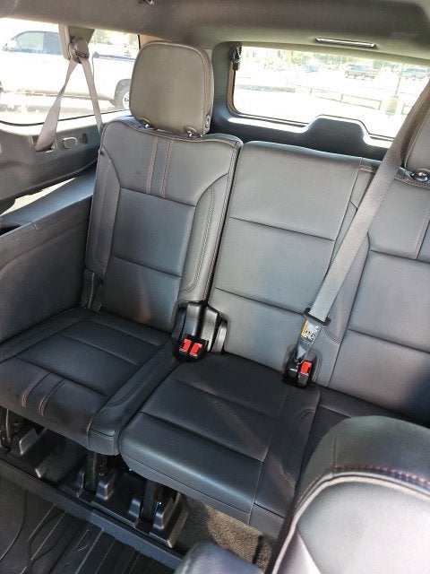 2025 Chevrolet Suburban RST