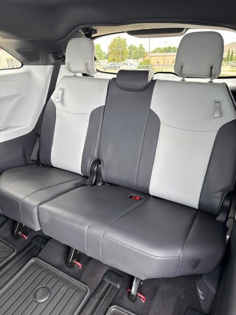 2021 Toyota Sienna XSE 7 Passenger