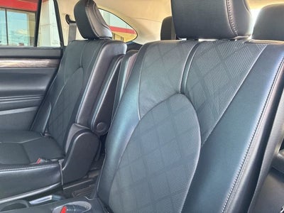 2022 Toyota Highlander Platinum