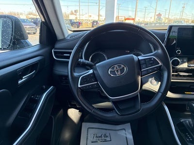 2023 Toyota Highlander XLE