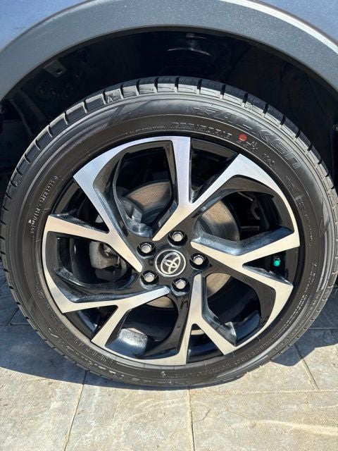 2020 Toyota C-HR XLE